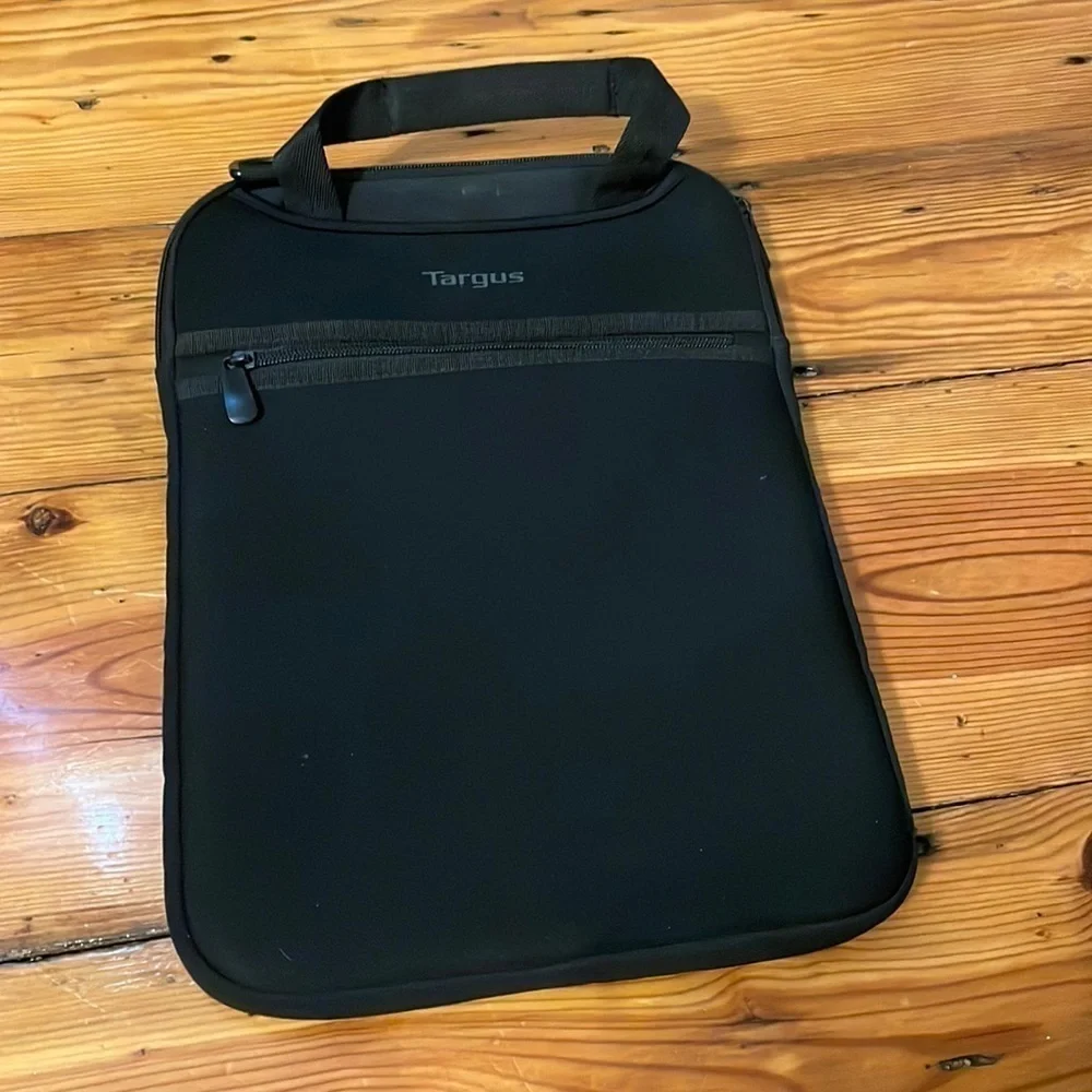 Targus laptop black carrying case